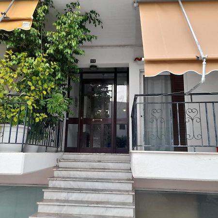 Luchia Lägenhet Patras Exteriör bild